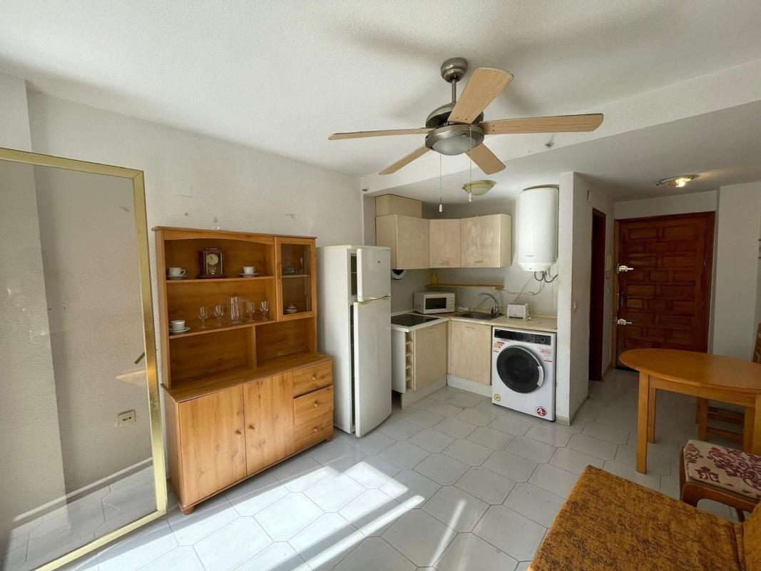 Sale of studio in Estudio en Calle Maldonado, Centro - Muelle Pesquero, Torrevieja, Torrevieja photo 5