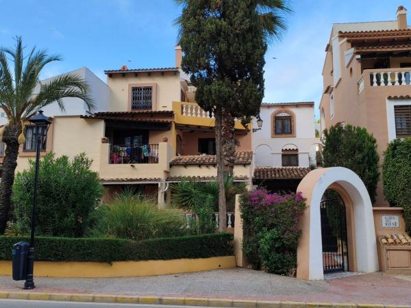 Sale of flat in Piso en Roentgen, 4, Zona los Frutales, Torrevieja, Torrevieja
 photo 1