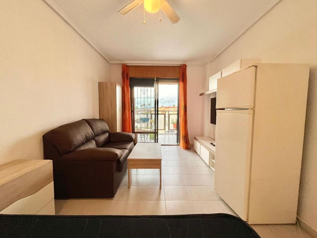 Sale of apartment in Piso en La Siesta - El Salado - Torreta, Torrevieja, Torrevieja
photo 1