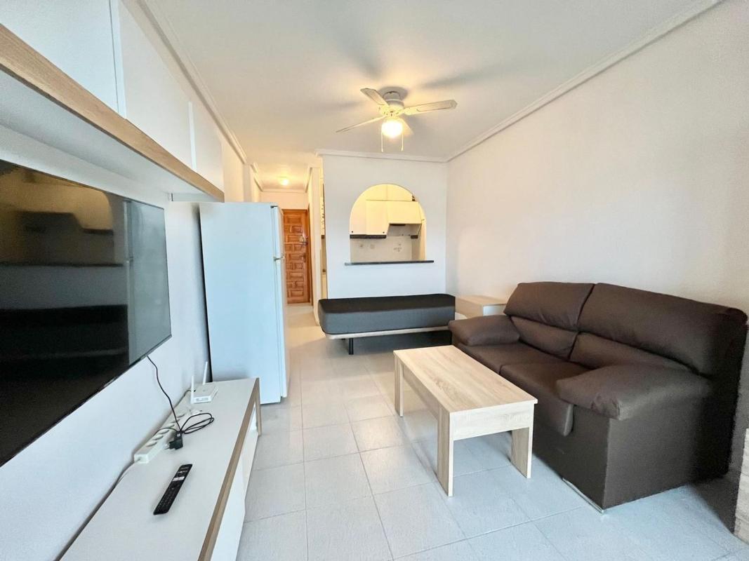 Sale of apartment in Piso en La Siesta - El Salado - Torreta, Torrevieja, Torrevieja
photo 2