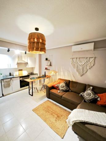 Studio for sale on Estudio en Calle Bazan, 92, El Molino, Torrevieja, Torrevieja thumbnail 1