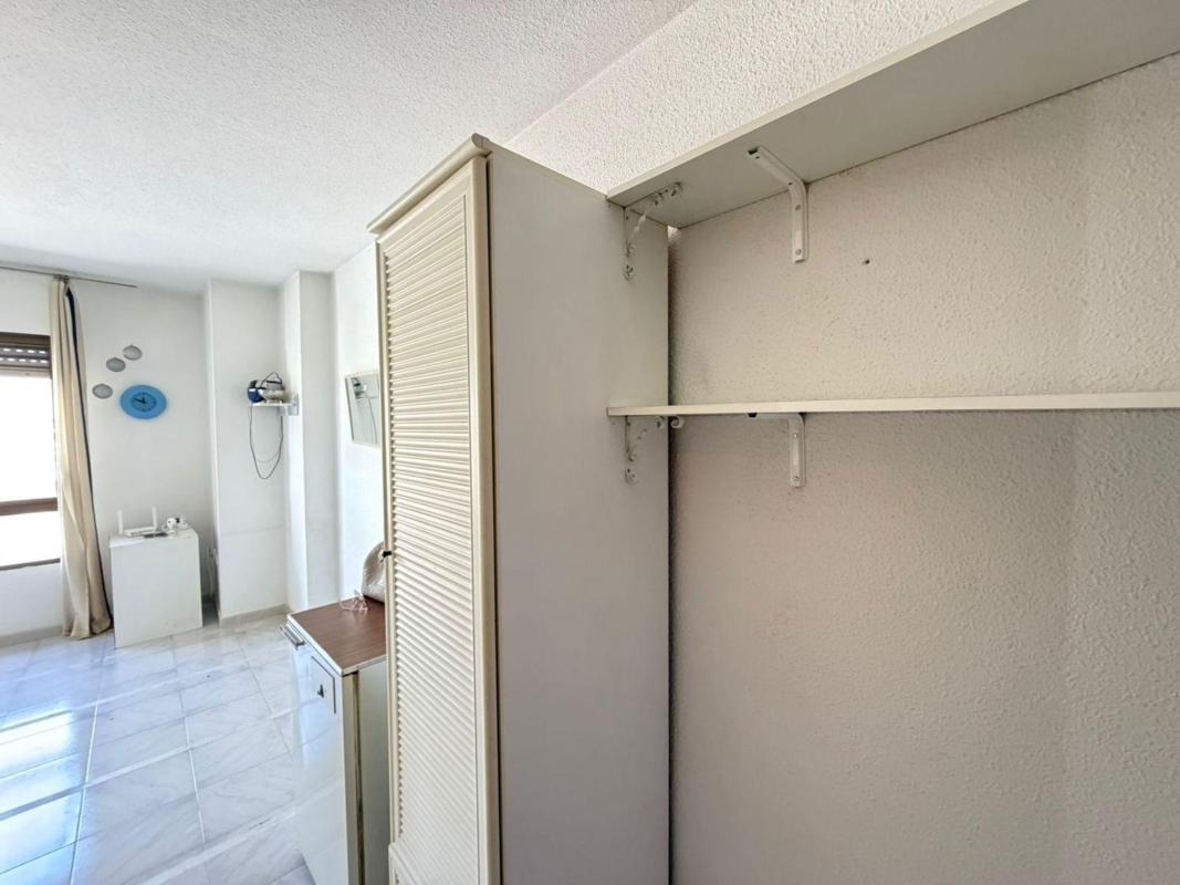 Venta de estudio en Estudio en Calle San Pascual, Puerto Deportivo, Torrevieja, Torrevieja photo 3