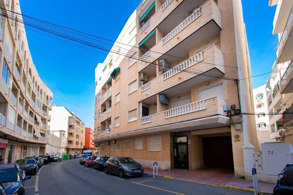 Estudio en venta en Estudio en Playa de los Locos, Torrevieja, Torrevieja photo 1