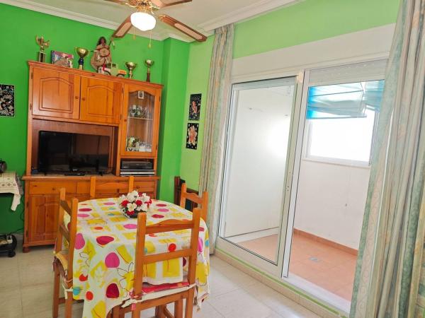 Продажа квартиры на Piso en Calle Joaquín Chapaprieta, El Molino, Torrevieja, Торревьеха
 photo 1