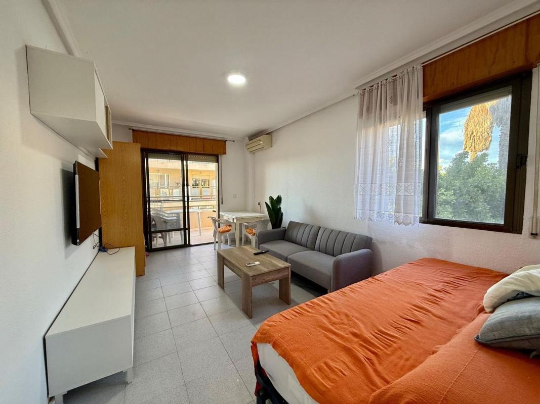 Venta de estudio en Estudio en La Siesta - El Salado - Torreta, Torrevieja, Torrevieja photo 2