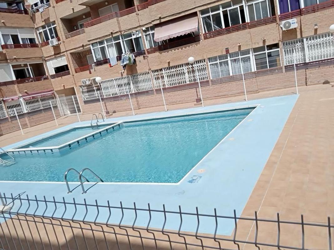 Venta de estudio en Estudio en Calle San Julián, Parque de las Naciones, Torrevieja, Torrevieja photo 2