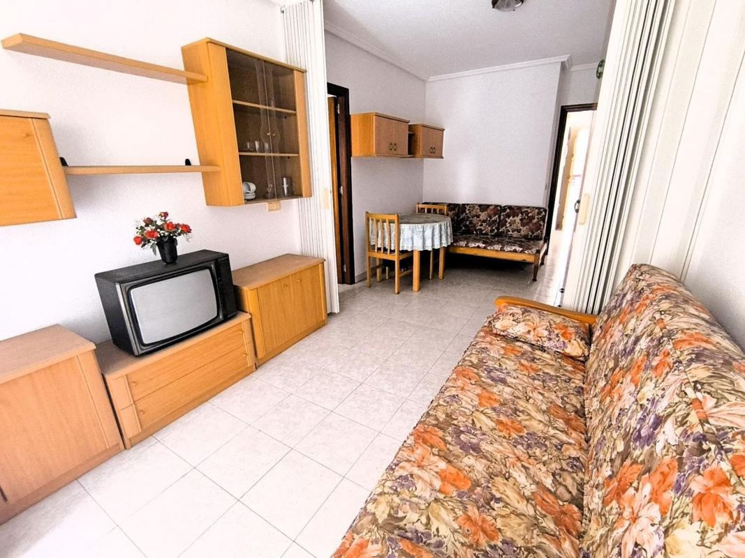 Sale of apartment in Piso en Calle Bazan, El Molino, Torrevieja, Torrevieja
photo 3