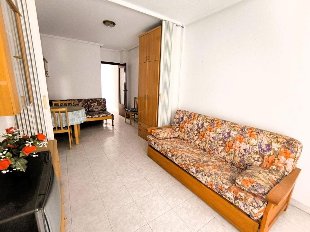 Sale of apartment in Piso en Calle Bazan, El Molino, Torrevieja, Torrevieja
photo 4