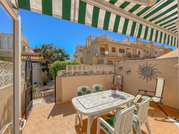 Продажа квартиры на Piso en Calle Rembrandt, La Siesta - El Salado - Torreta, Torrevieja, Торревьеха
 photo 1
