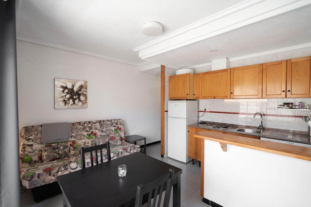 Продажа квартиры на Piso en Calle la Loma, 90, Avenida Habaneras - Curva de Palangre, Torrevieja, Торревьеха
photo 2