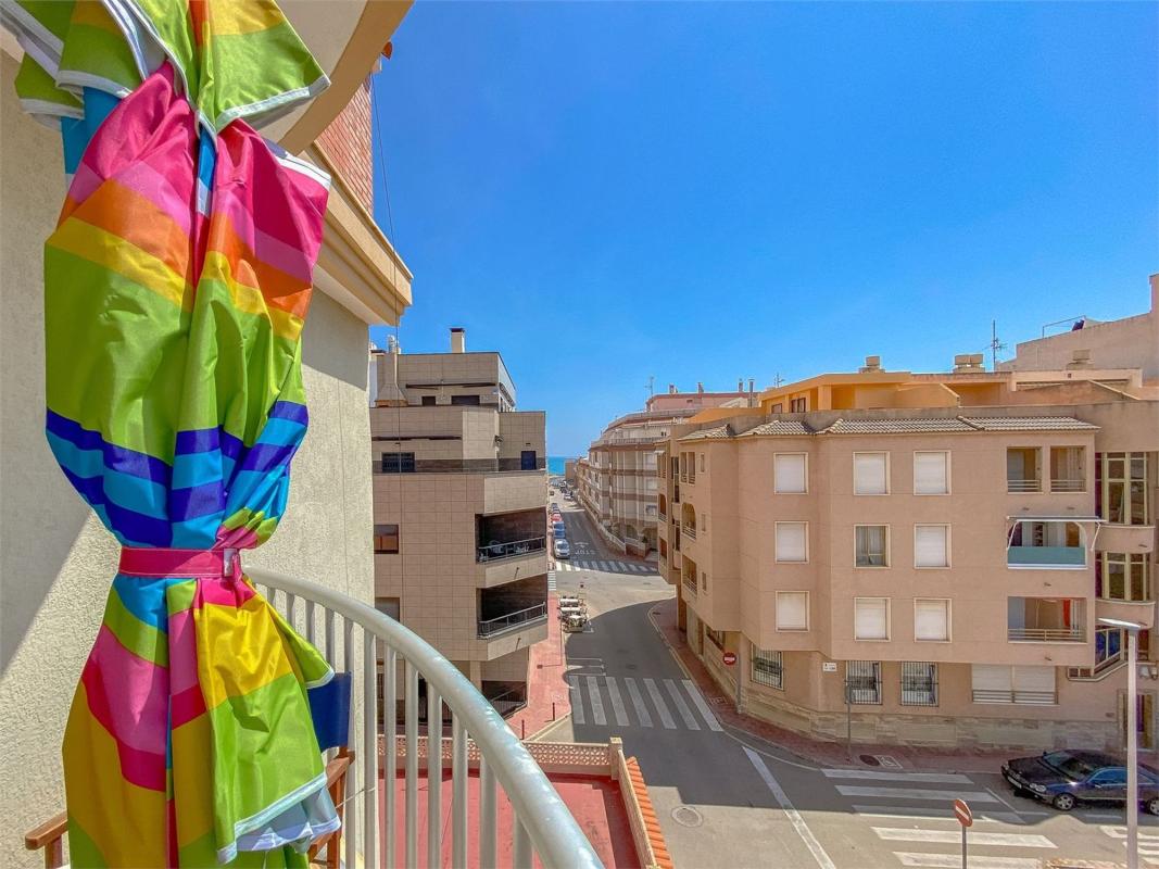 Sale of apartment in Piso en Avenida del Mediterráneo, Gaspar Perrelló, Torrevieja, Torrevieja
photo 2