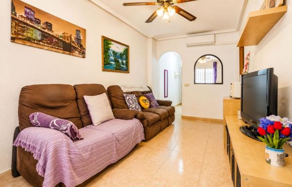 Продажа квартиры на Piso en Calle Santa Trinidad, 25, El Molino, Torrevieja, Торревьеха
 photo 2