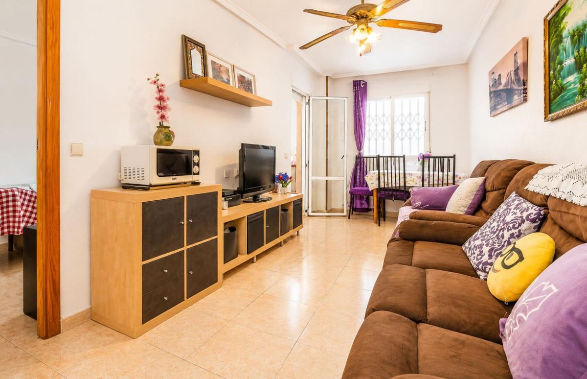 Sale of apartment in Piso en Calle Santa Trinidad, 25, El Molino, Torrevieja, Torrevieja
photo 3