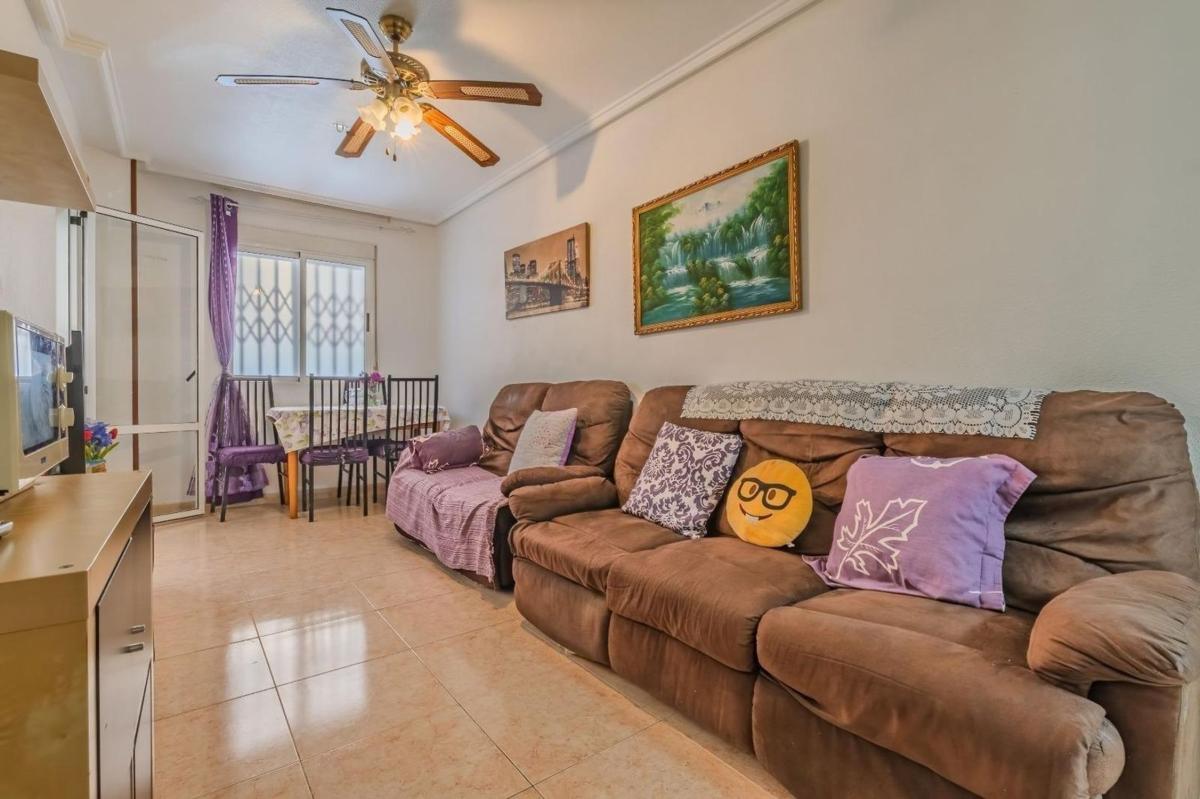 Sale of apartment in Piso en Calle Santa Trinidad, El Molino, Torrevieja, Torrevieja
photo 4