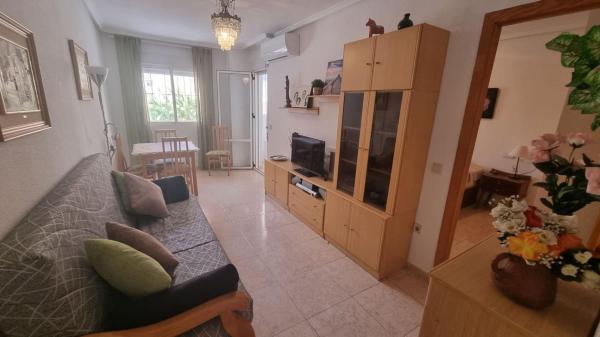 Venta de piso en Piso en Calle los Molinos, El Molino, Torrevieja, Torrevieja
 photo 1