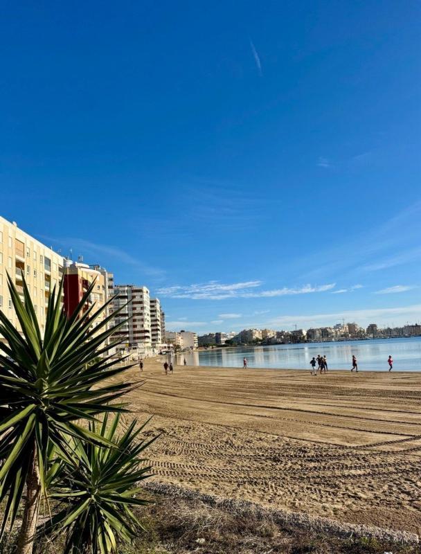 Venta de piso en Piso en Calle Monteagudo, 19, El Acequión, Torrevieja, Torrevieja
photo 1