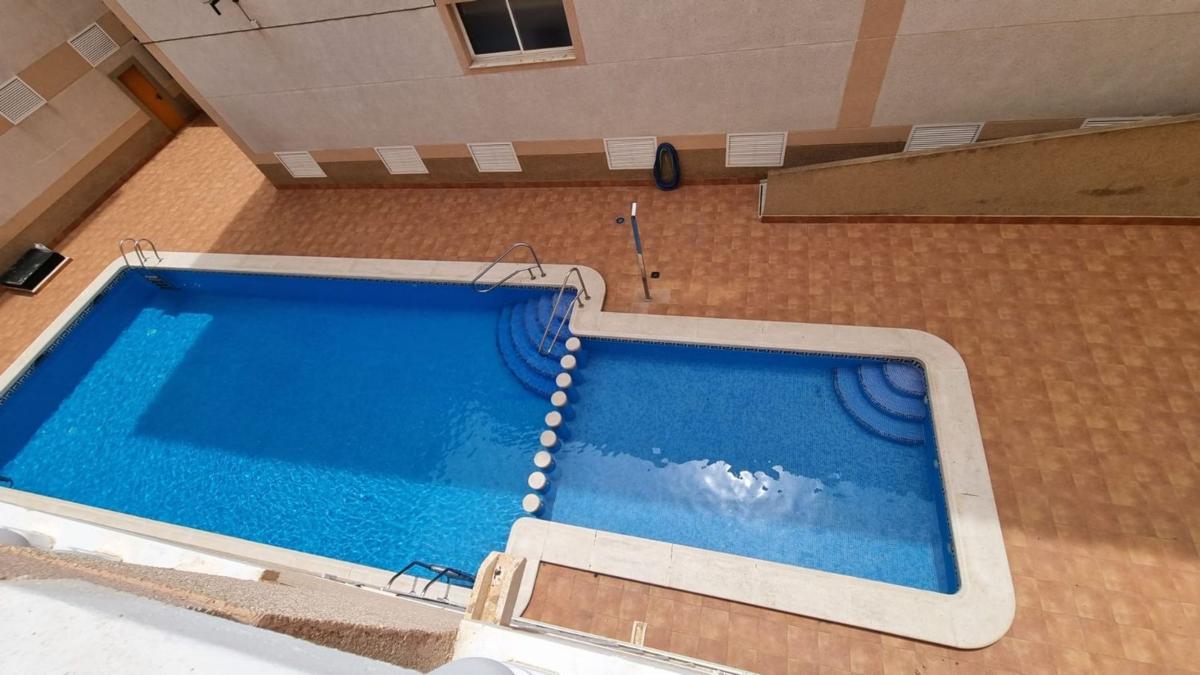 Venta de piso en Piso en Calle Santa Trinidad, 17, El Molino, Torrevieja, Torrevieja
photo 1