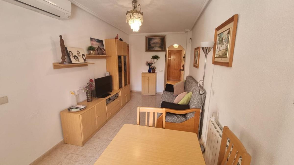 Venta de piso en Piso en Calle Santa Trinidad, 17, El Molino, Torrevieja, Torrevieja
photo 3