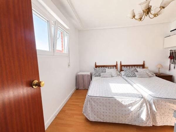 Penthouse for sale at Ático en Calle Joaquín Chapaprieta, El Molino, Torrevieja, Torrevieja thumbnail 2