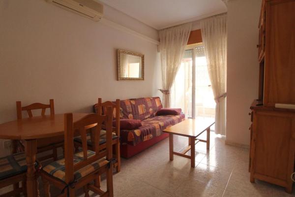 Sale of flat in Piso en Calle Goleta, 46, Avenida Habaneras - Curva de Palangre, Torrevieja, Torrevieja
 photo 2