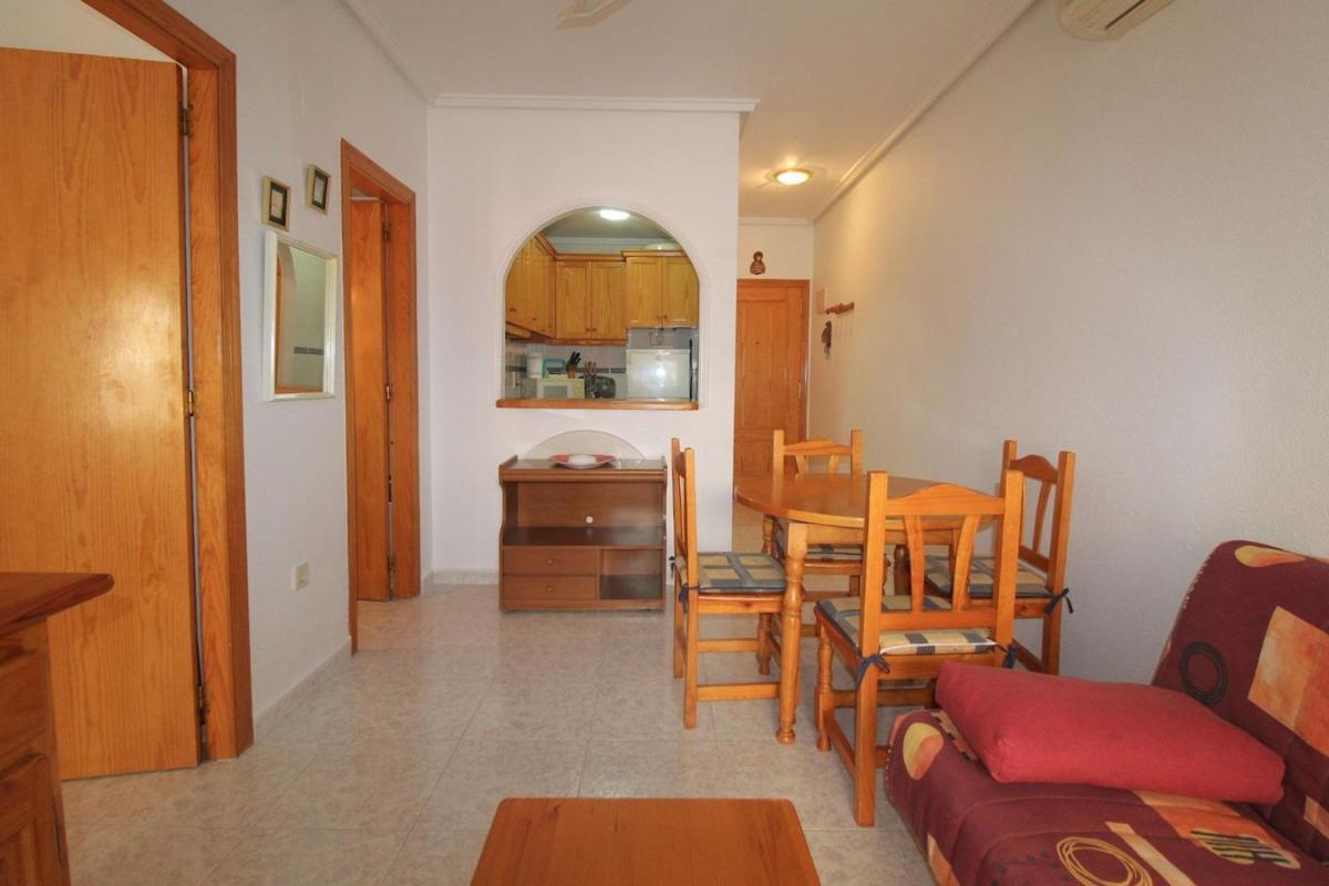 Venta de piso en Piso en Calle Goleta, 46, Avenida Habaneras - Curva de Palangre, Torrevieja, Torrevieja
photo 4