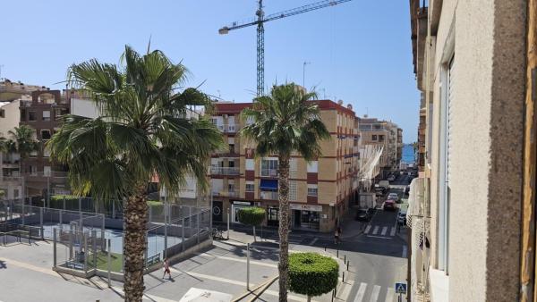 Sale of flat in Piso en Calle Torrevejenses Ausentes, Las Piscinas Naturales, Torrevieja, Torrevieja
photo 1
