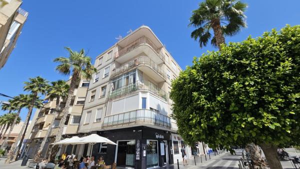 Sale of flat in Piso en Calle Torrevejenses Ausentes, Las Piscinas Naturales, Torrevieja, Torrevieja
 photo 4