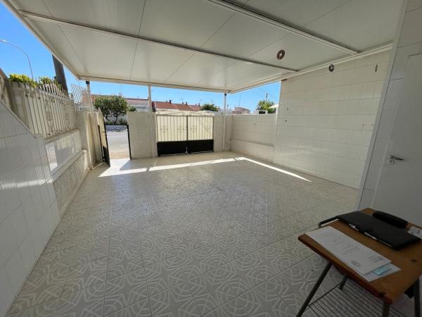 Sale of flat in Piso en Calle del Invierno, La Siesta - El Salado - Torreta, Torrevieja, Torrevieja
photo 1