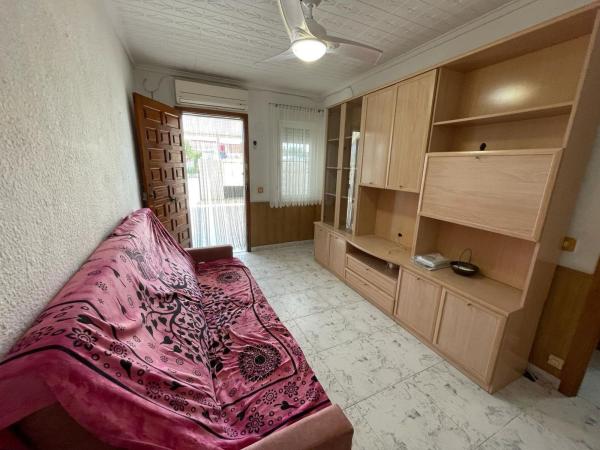 Sale of flat in Piso en Calle del Invierno, La Siesta - El Salado - Torreta, Torrevieja, Torrevieja
thumbnail 1