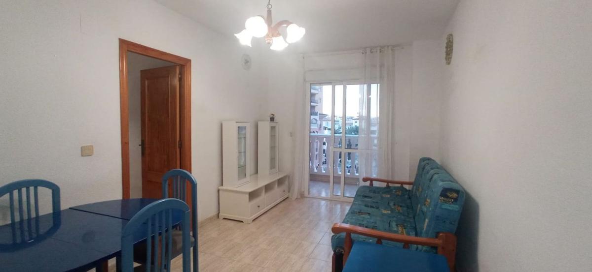 Продажа квартиры на Piso en Playa de los Locos, Torrevieja, Торревьеха
photo 1