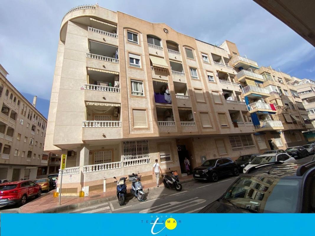 Venta de ático en  Ático en Calle Beniajan, 10, El Acequión, Torrevieja, Torrevieja photo 3