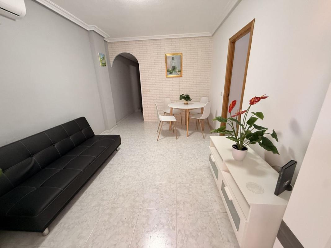 Продажа квартиры на Piso en Calle Bella Antonia, 4, Antonio Machado, Torrevieja, Торревьеха
 photo 4