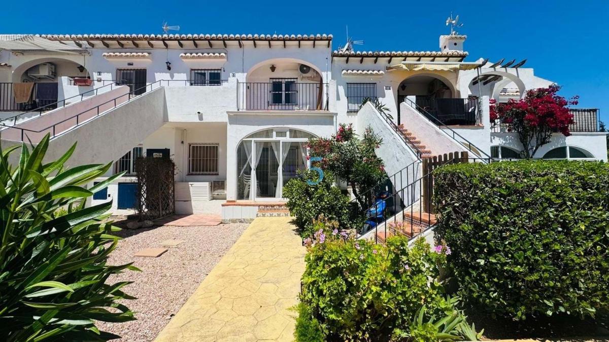 Venta de piso en Piso en Los Balcones - Los Altos del Edén, Torrevieja, Torrevieja
photo 1