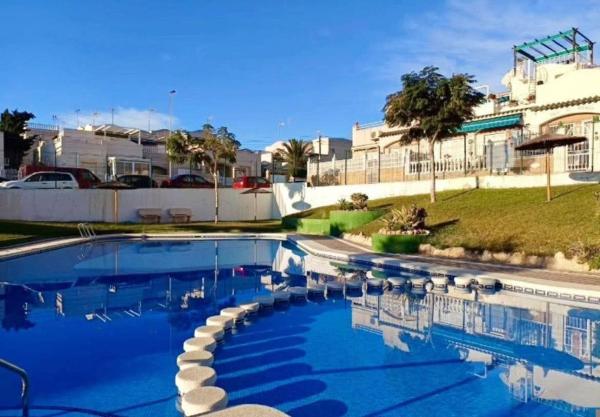 Chalet adosado en Los Balcones - Los Altos del Edén, Torrevieja photo 1