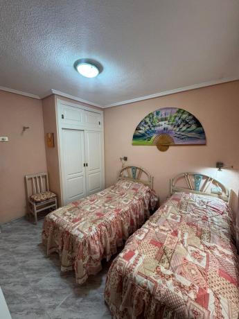 Sale of flat in Piso en Calle San Pascual, 172, Antonio Machado, Torrevieja, Torrevieja
 photo 1