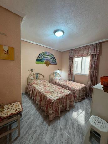 Sale of flat in Piso en Calle San Pascual, 172, Antonio Machado, Torrevieja, Torrevieja
 photo 2