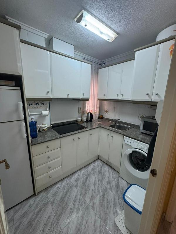Venta de piso en Piso en Calle San Pascual, Antonio Machado, Torrevieja, Torrevieja
photo 5