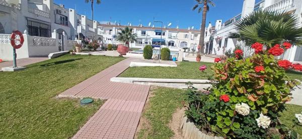 Chalet adosado en Avenida Habaneras - Curva de Palangre, Torrevieja thumbnail 1
