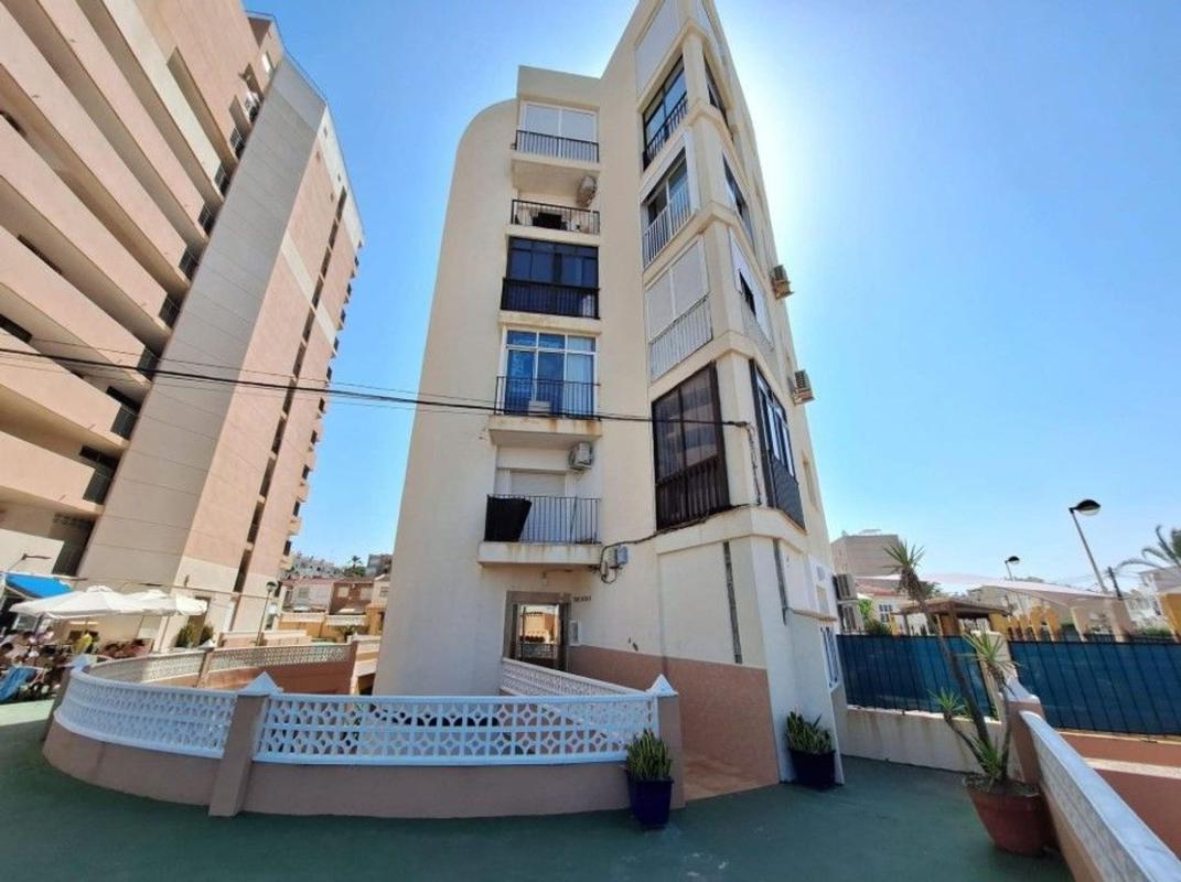 Venta de estudio en Estudio en Calle Guadalajara, Cabo Cervera, Torrevieja, Torrevieja photo 3