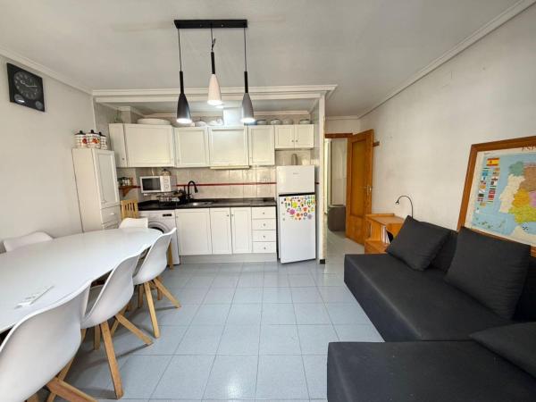 Venta de piso en Piso en Calle la Sal, Avenida Habaneras - Curva de Palangre, Torrevieja, Torrevieja
thumbnail 1
