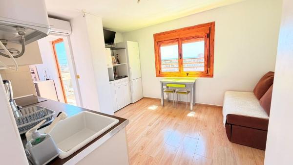 Venta de piso en Piso en Calle Marcelina, 46, Nueva Torrevieja, Torrevieja, Torrevieja
thumbnail 2