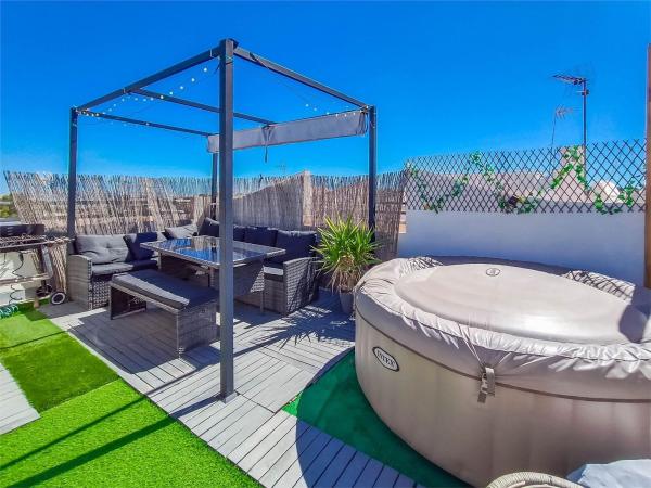 Chalet adosado en Avenida Laguna Azul, Los Balcones - Los Altos del Edén, Torrevieja thumbnail 1