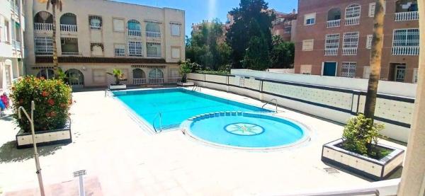 Venta de piso en Piso en Calle Goleta, 46, Avenida Habaneras - Curva de Palangre, Torrevieja, Torrevieja
photo 1