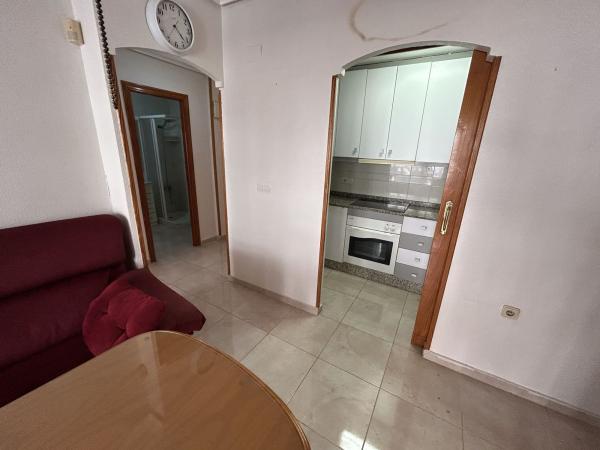 Venta de piso en Piso en Capitan Garcia Gea, 25, Playa del Cura, Torrevieja, Torrevieja
thumbnail 2