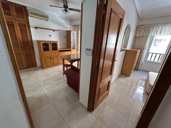 Venta de piso en Piso en Capitan Garcia Gea, 25, Playa del Cura, Torrevieja, Torrevieja
 photo 4