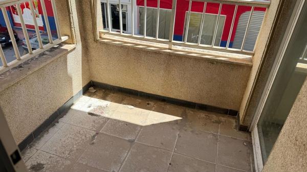 Venta de piso en Piso en Avenida Habaneras - Curva de Palangre, Torrevieja, Torrevieja
thumbnail 2