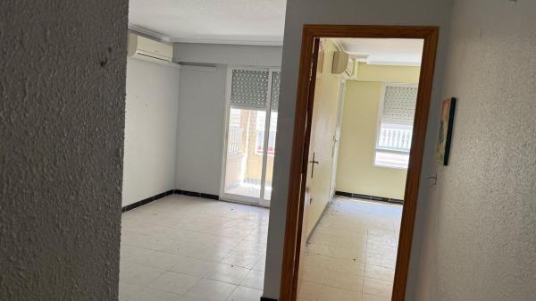 Venta de piso en Piso en Avenida Habaneras - Curva de Palangre, Torrevieja, Torrevieja
 photo 4