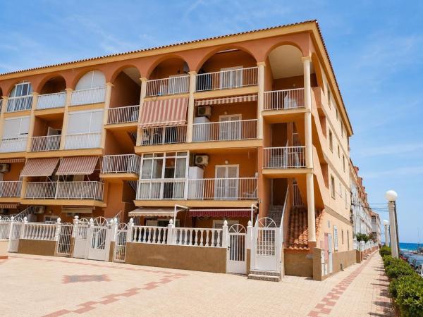 Venta de piso en Piso en Calle del Puerto Romano, Gaspar Perrelló, Torrevieja, Torrevieja
thumbnail 1