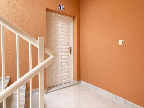 Venta de piso en Piso en Calle del Puerto Romano, Gaspar Perrelló, Torrevieja, Torrevieja
 photo 4