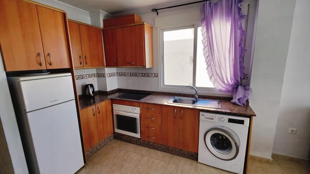 Venta de piso en Piso en Calle Bella Antonia, 73, Nueva Torrevieja, Torrevieja, Torrevieja
photo 3